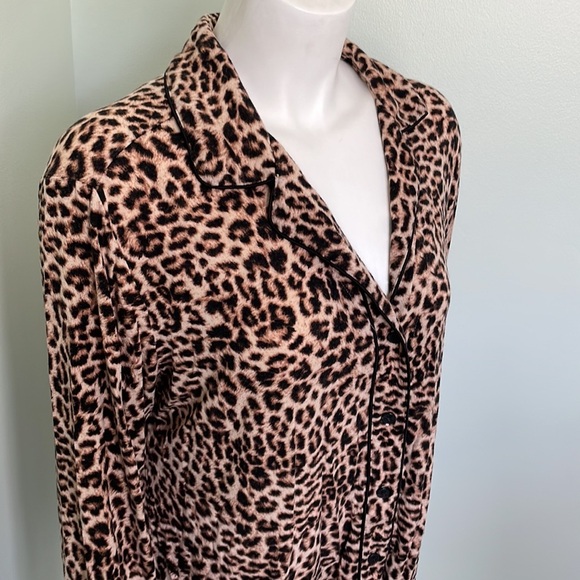Soma Pajama Top Sleep Shirt Leopard Button Down L - Picture 2 of 4